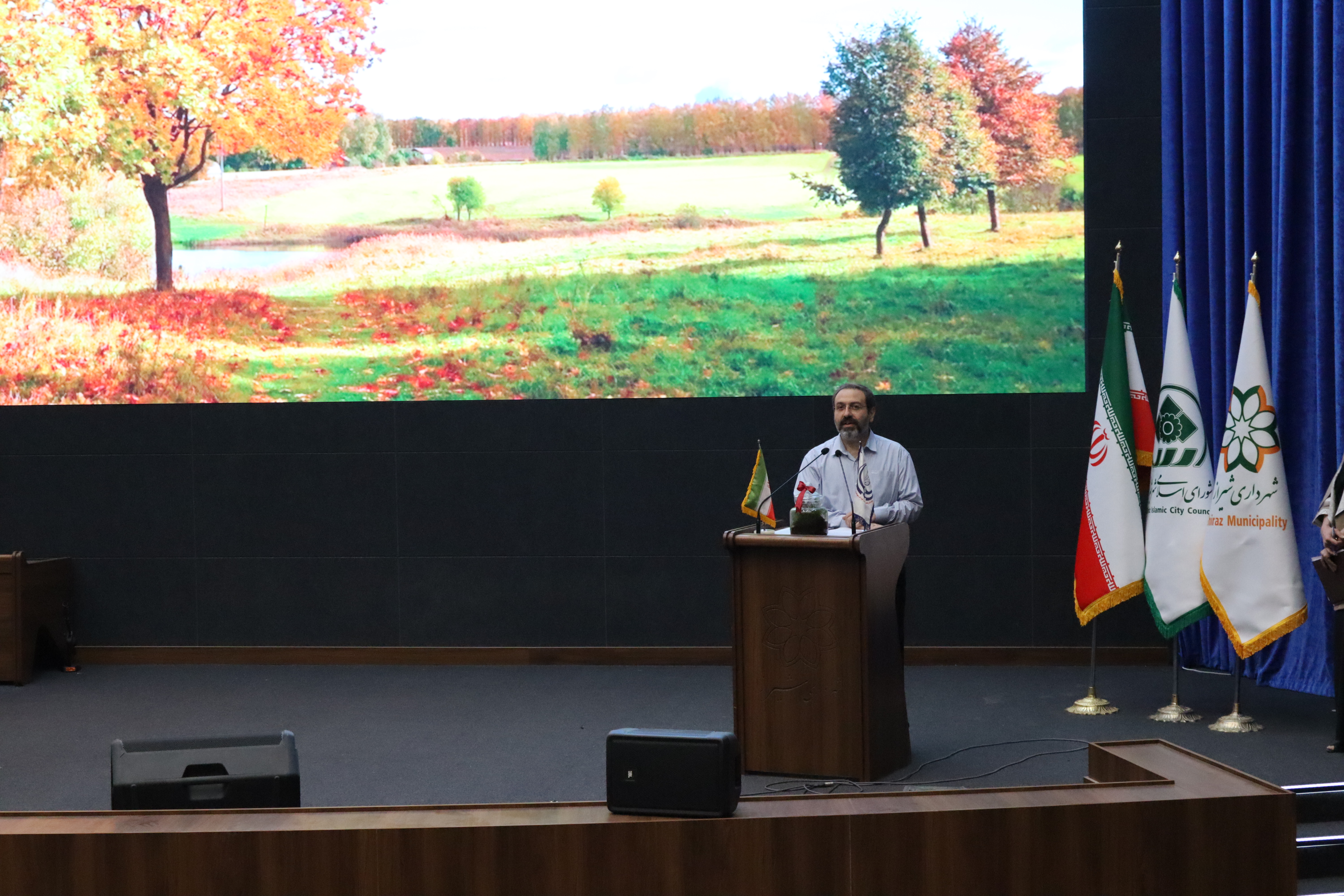 گرامیداشت روز جهانی ماما 