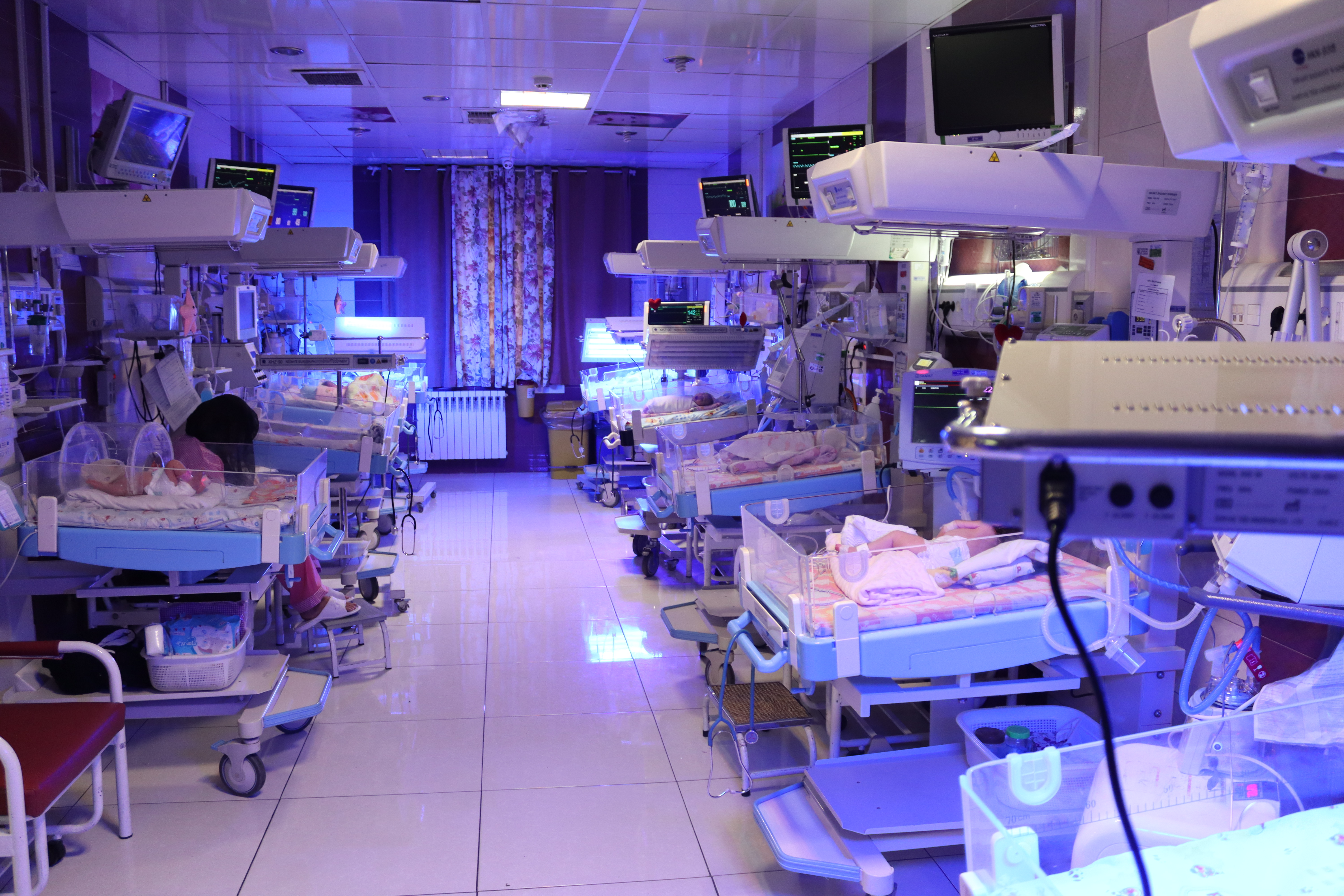 واحد نوزادان